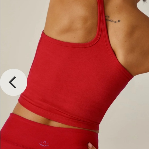 BEYOND YOGA RED CAMI - Picture 2 of 3